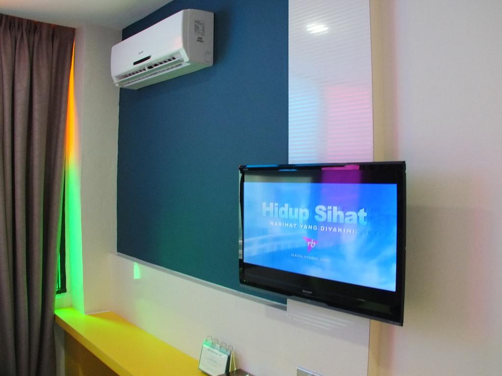 Baguss Hotel And Serviced Apartment Johor Bahru Exterior photo