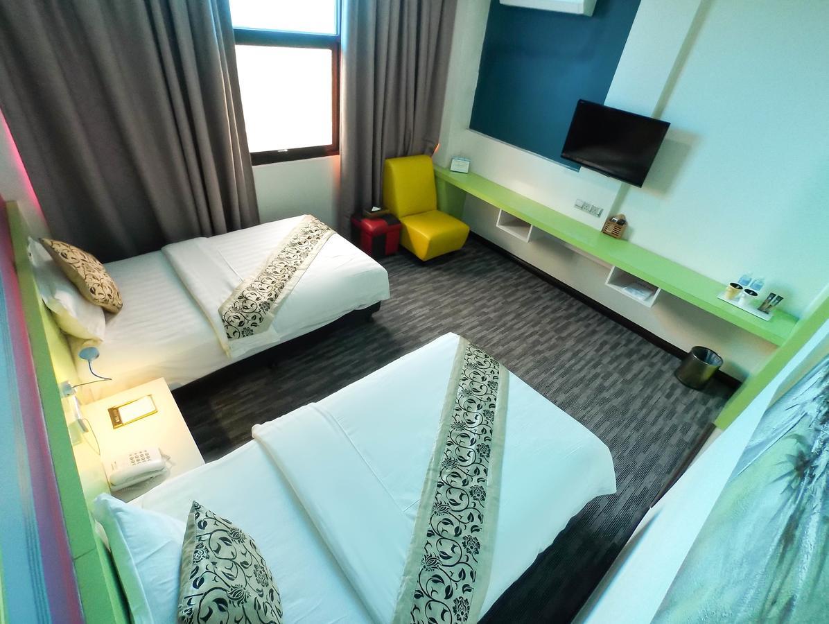 Baguss Hotel And Serviced Apartment Johor Bahru Exterior photo
