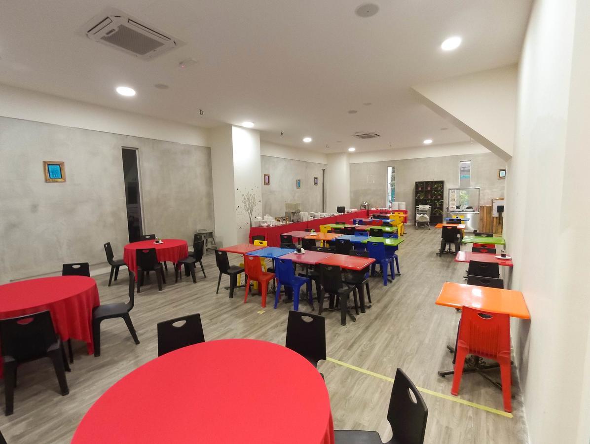 Baguss Hotel And Serviced Apartment Johor Bahru Exterior photo