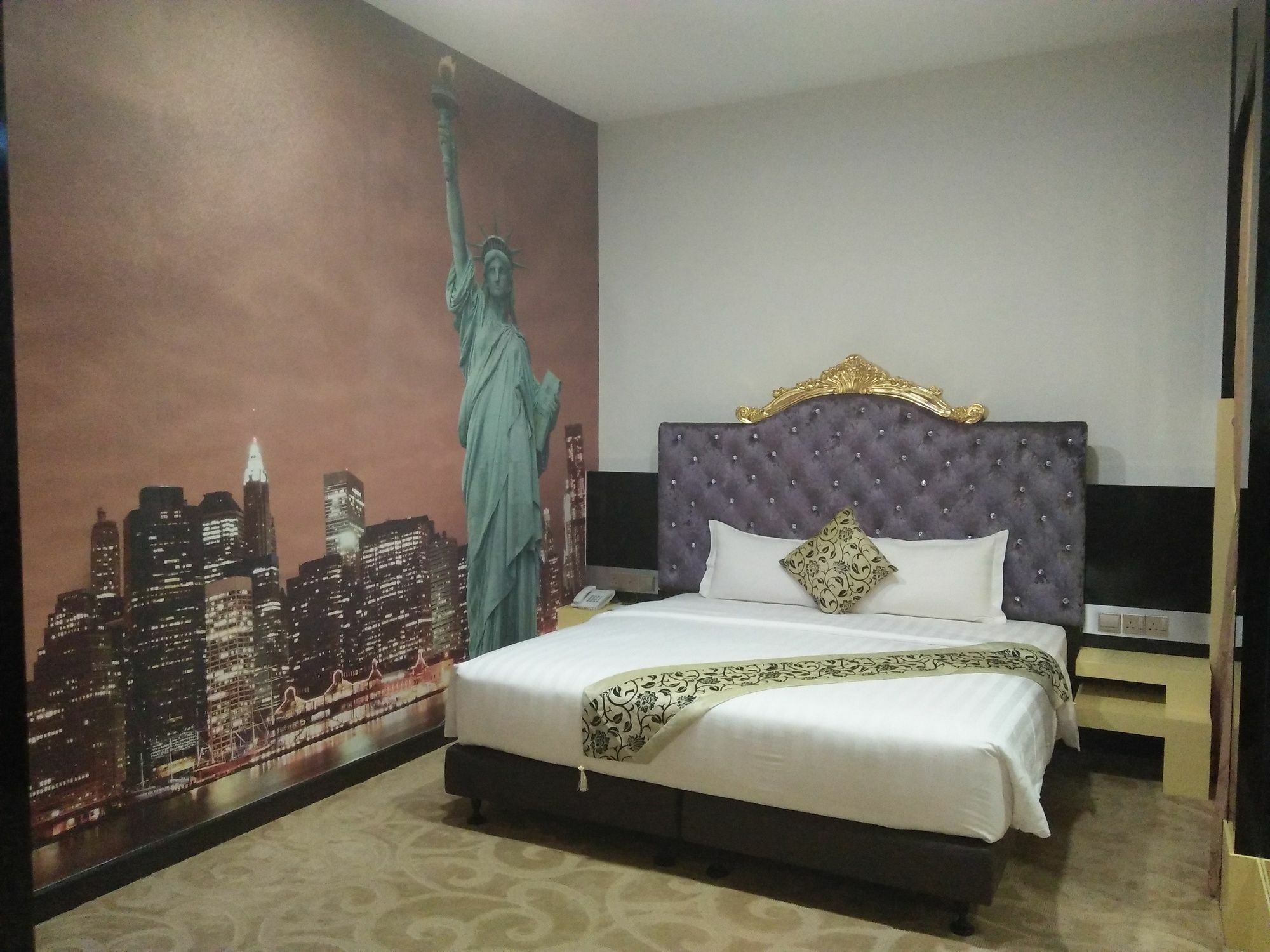 Baguss Hotel And Serviced Apartment Johor Bahru Exterior photo
